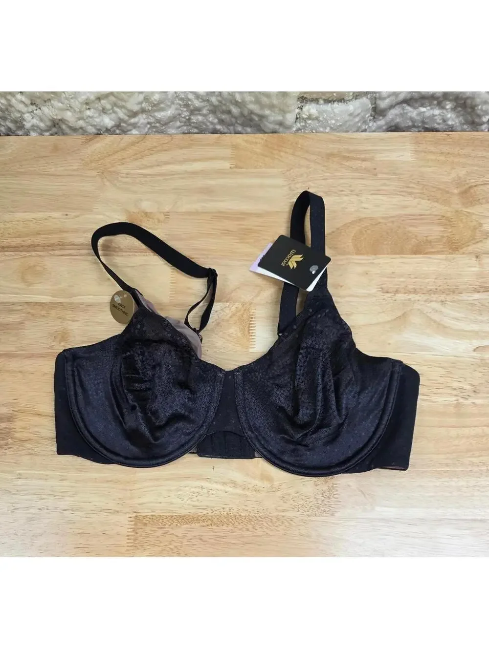 Wacoal Back Appeal Women’s Underwire Smoothing Bra Black 34D